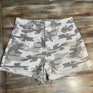 Women’s shorts sz 30